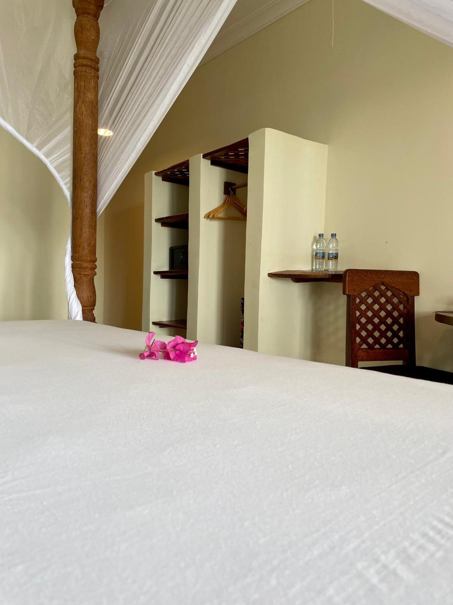Отель Zula Zanzibar Падже Номер фото